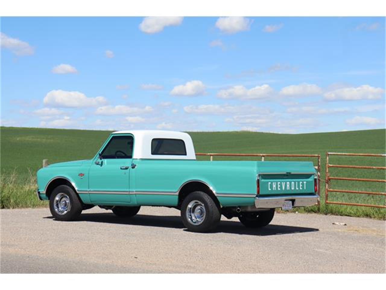 Chevrolet-C10-1967-Light-Green-Black-Light-Green-3