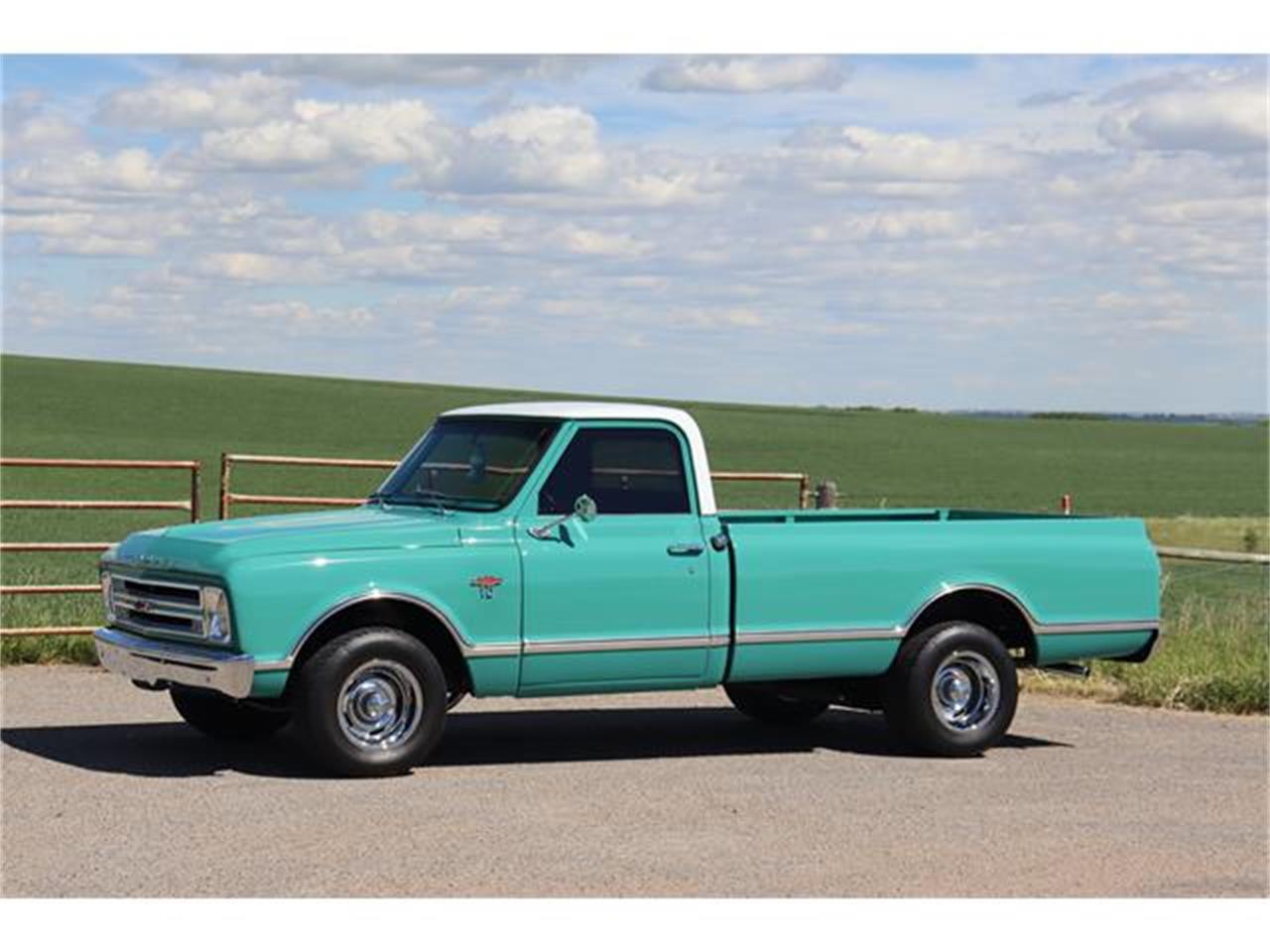 Chevrolet-C10-1967-Light-Green-Black-Light-Green-5
