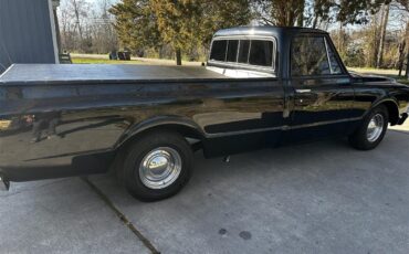 Chevrolet-C10-1968-Black-Black-and-Red-21