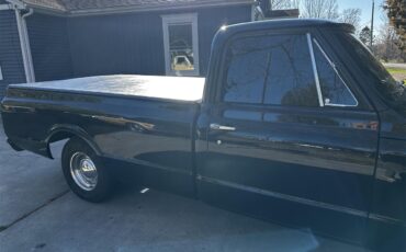Chevrolet-C10-1968-Black-Black-and-Red-4