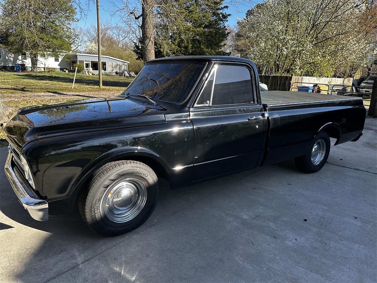 Chevrolet-C10-1968-Black-Black-and-Red-7