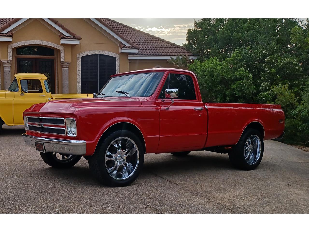 Chevrolet-C10-1968-Caldera-Red-Red-black-silver-2