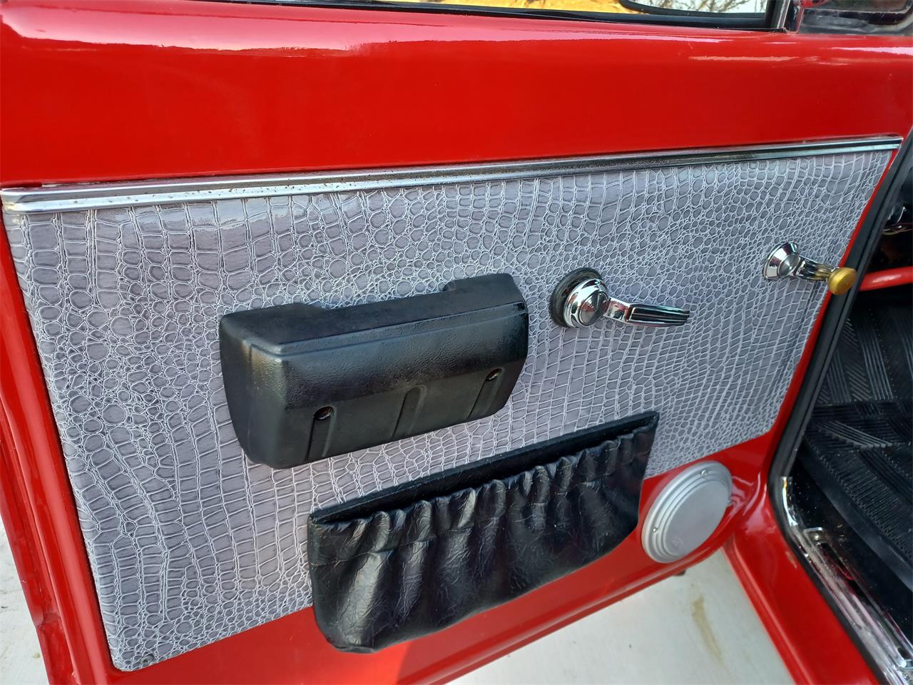 Chevrolet-C10-1968-Caldera-Red-Red-black-silver-9