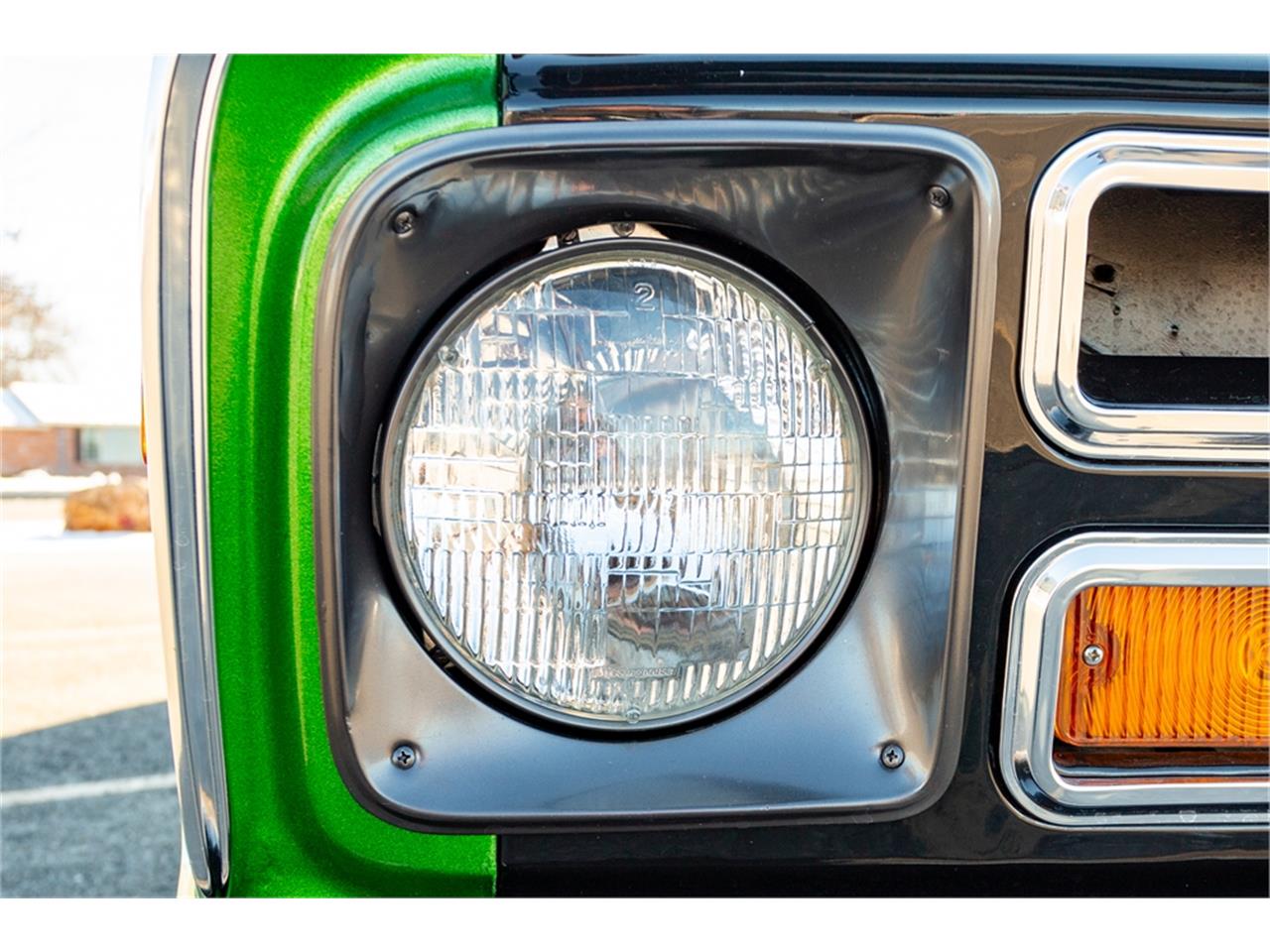 Chevrolet-C10-1968-Forest-Moss-Green-Black-and-Green-16
