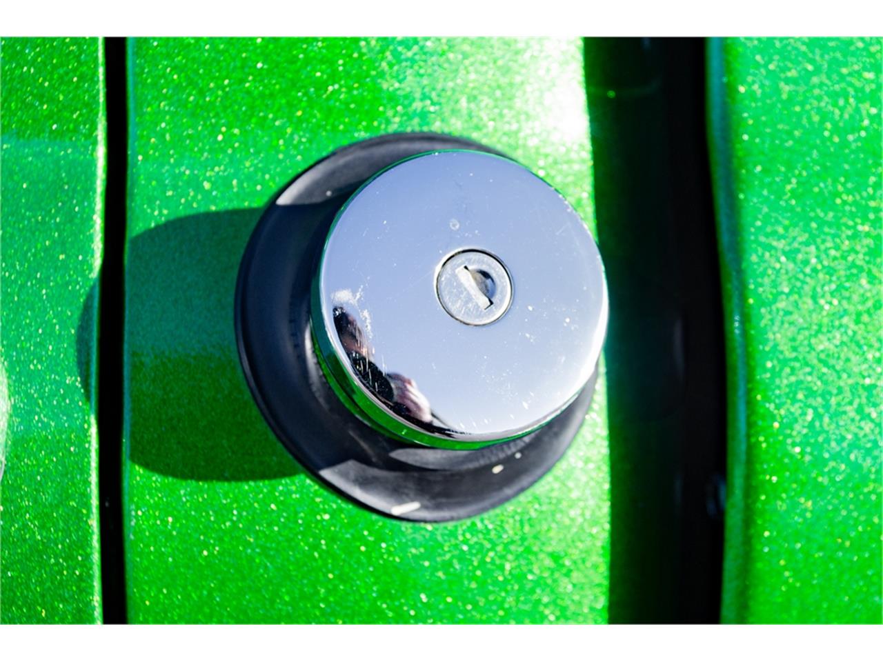 Chevrolet-C10-1968-Forest-Moss-Green-Black-and-Green-22