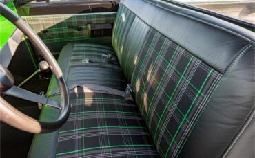 Chevrolet-C10-1968-Forest-Moss-Green-Black-and-Green-32