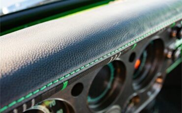 Chevrolet-C10-1968-Forest-Moss-Green-Black-and-Green-39