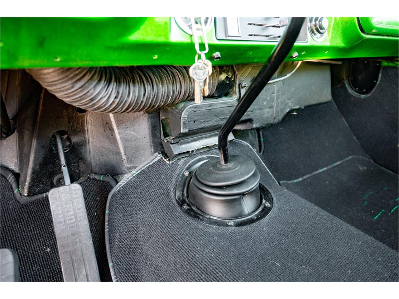 Chevrolet-C10-1968-Forest-Moss-Green-Black-and-Green-55