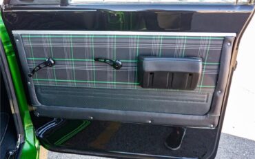 Chevrolet-C10-1968-Forest-Moss-Green-Black-and-Green-71
