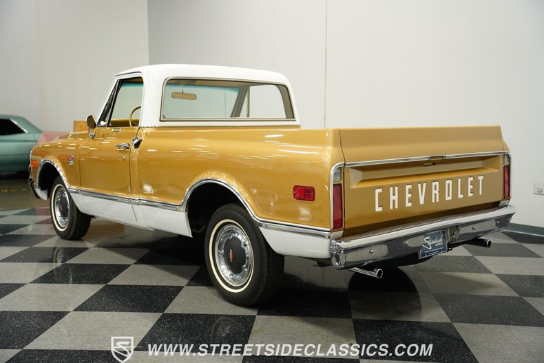 Chevrolet-C10-1968-Gold-Parchment-14