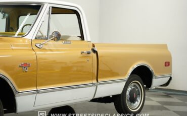 Chevrolet-C10-1968-Gold-Parchment-25