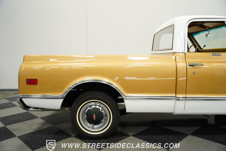 Chevrolet-C10-1968-Gold-Parchment-31