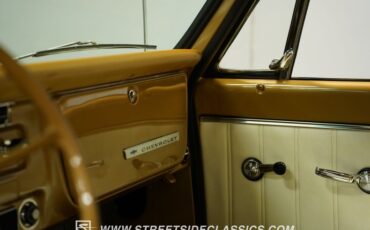 Chevrolet-C10-1968-Gold-Parchment-48