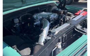 Chevrolet-C10-1968-Light-Green-Blackgray-leather-6