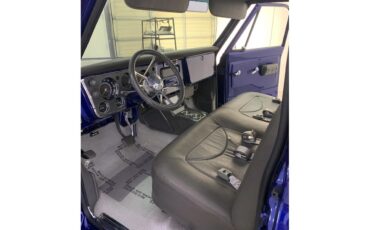 Chevrolet-C10-1968-METALLIC-BLUE-2-TONE-GREY-10