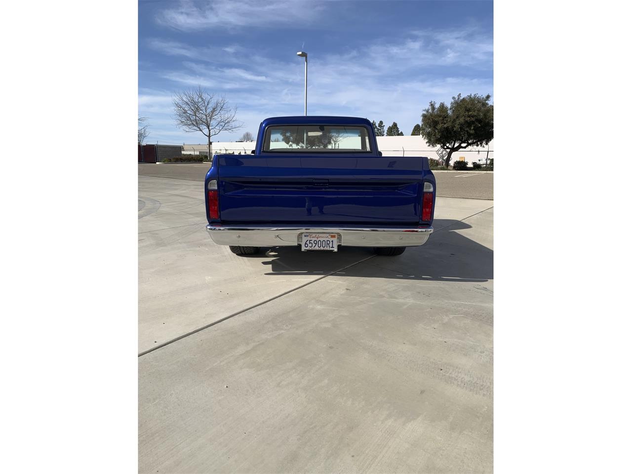Chevrolet-C10-1968-METALLIC-BLUE-2-TONE-GREY-3