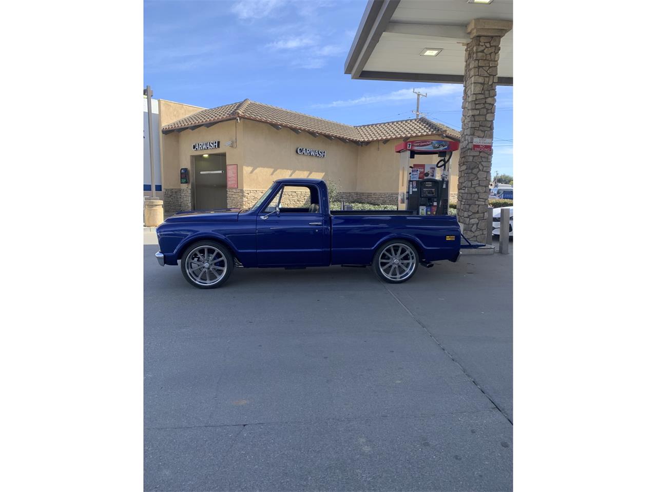 Chevrolet-C10-1968-METALLIC-BLUE-2-TONE-GREY-8
