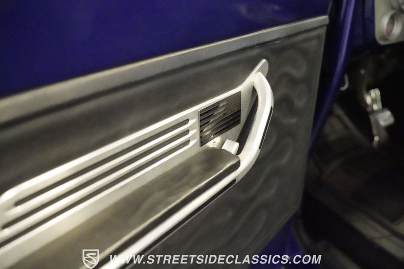 Chevrolet-C10-1968-Silver-19