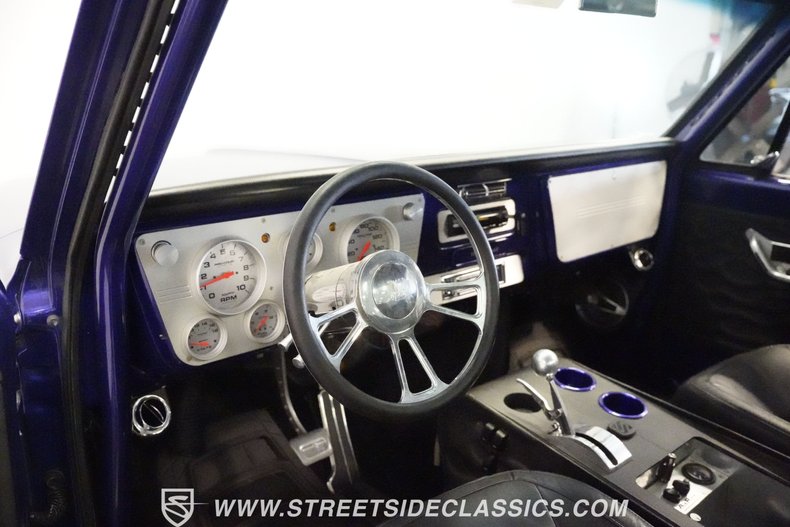 Chevrolet-C10-1968-Silver-21