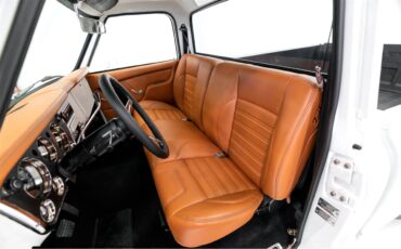 Chevrolet-C10-1968-White-Tan-19