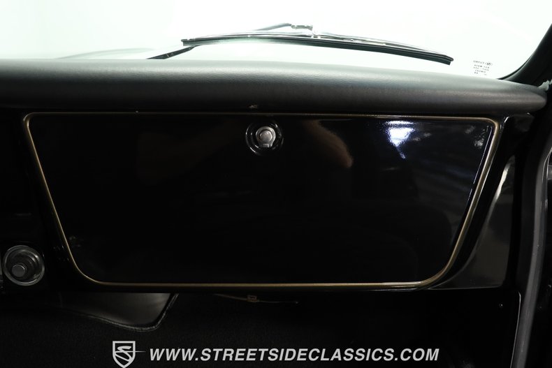 Chevrolet-C10-1969-Black-Black-1