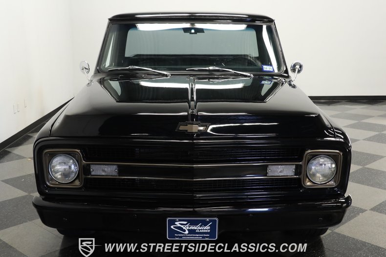Chevrolet-C10-1969-Black-Black-17