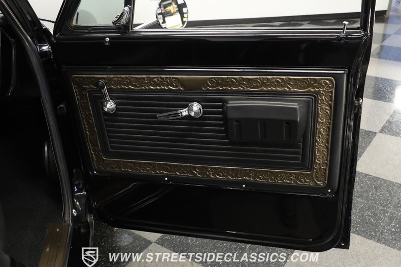 Chevrolet-C10-1969-Black-Black-2