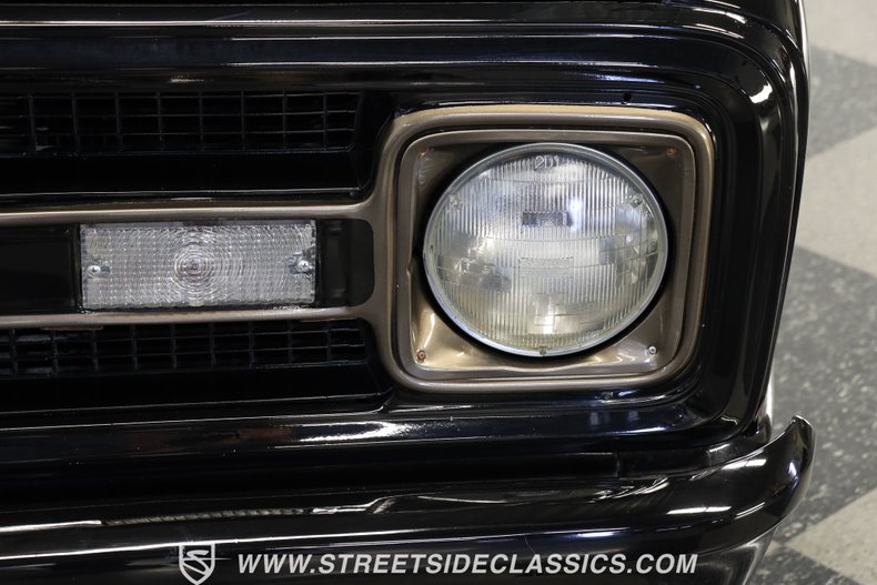 Chevrolet-C10-1969-Black-Black-21