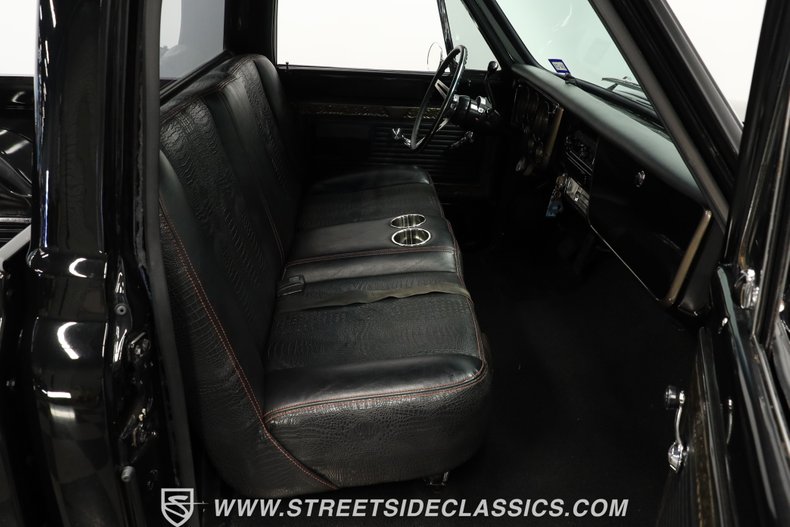 Chevrolet-C10-1969-Black-Black-45