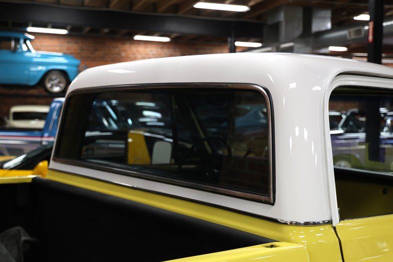 Chevrolet-C10-1969-Yellow-Black-34