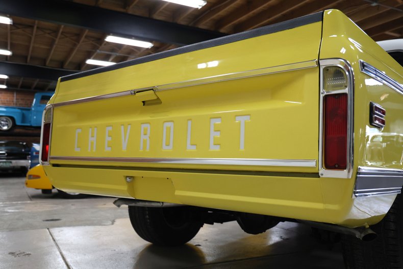 Chevrolet-C10-1969-Yellow-Black-41