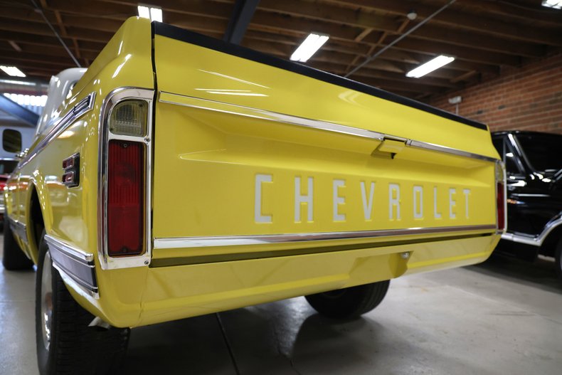 Chevrolet-C10-1969-Yellow-Black-42