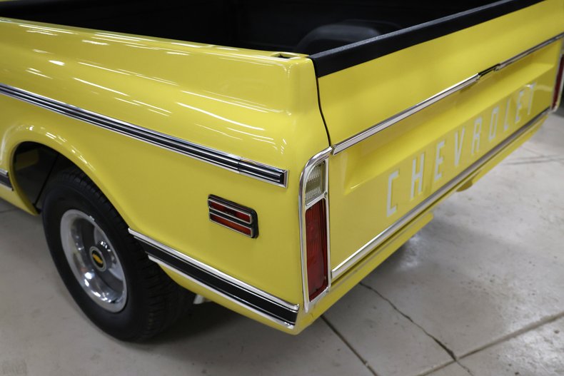 Chevrolet-C10-1969-Yellow-Black-43