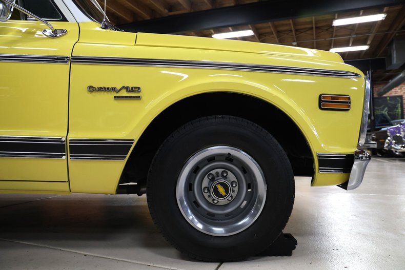 Chevrolet-C10-1969-Yellow-Black-47