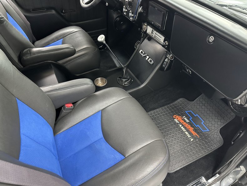 Chevrolet-C10-1970-Grey-Black-Blue-Recaro-15