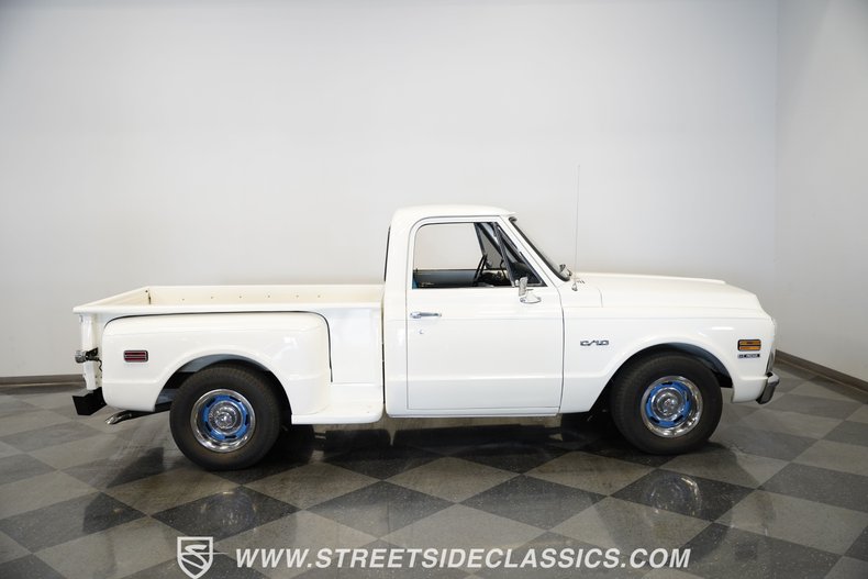 Chevrolet-C10-1970-White-Blue-24