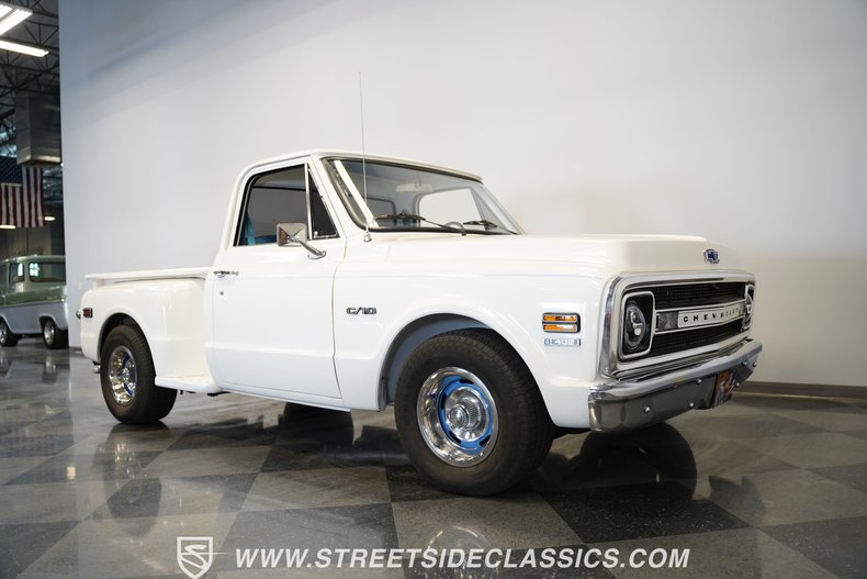 Chevrolet-C10-1970-White-Blue-28