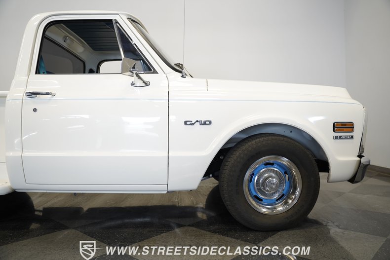 Chevrolet-C10-1970-White-Blue-37