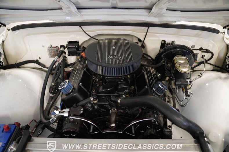 Chevrolet-C10-1970-White-Blue-4