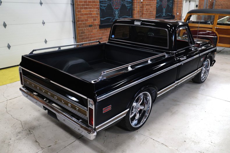 Chevrolet-C10-1971-Black-Black-36