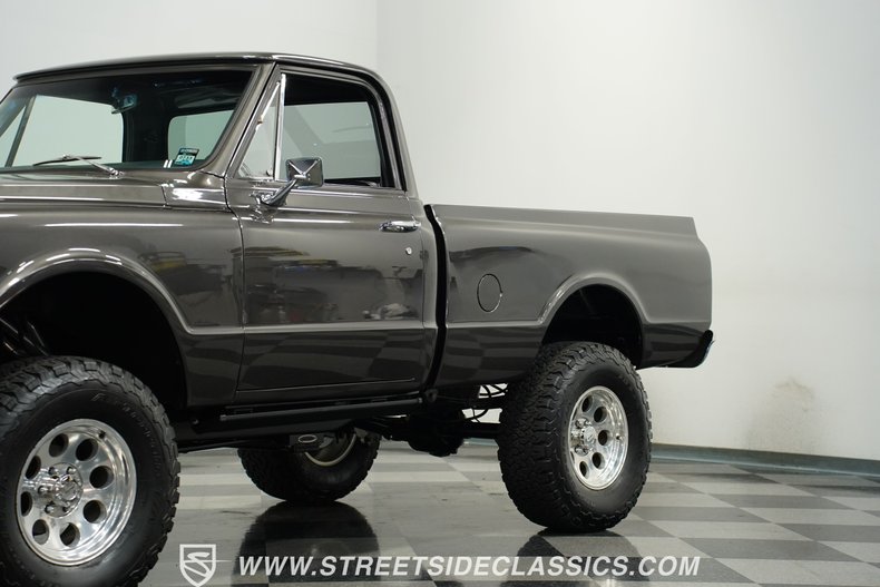 Chevrolet-C10-1971-Magnetic-Metallic-Black-18