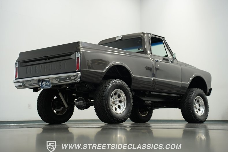 Chevrolet-C10-1971-Magnetic-Metallic-Black-23