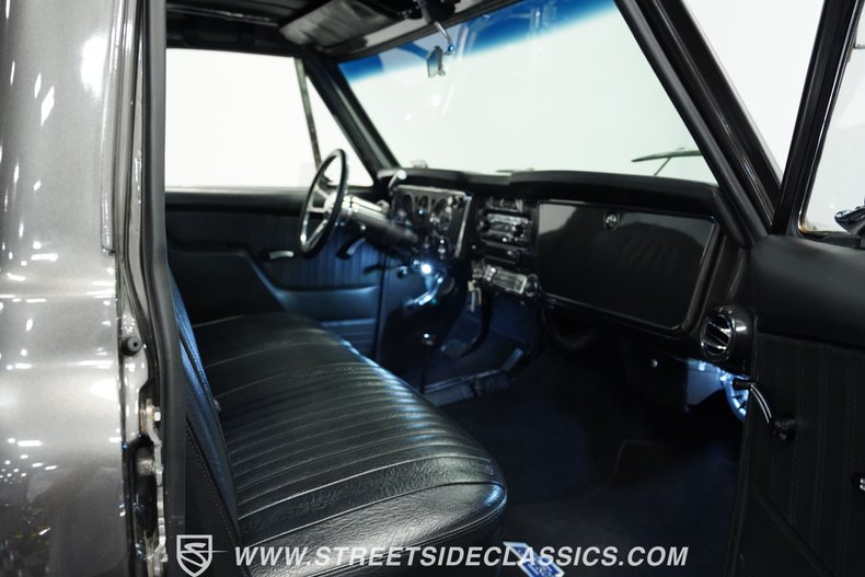 Chevrolet-C10-1971-Magnetic-Metallic-Black-44