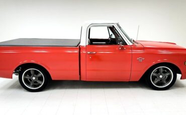 Chevrolet-C10-1972-Bright-Red-Black-19