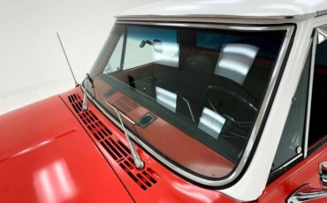 Chevrolet-C10-1972-Bright-Red-Black-26
