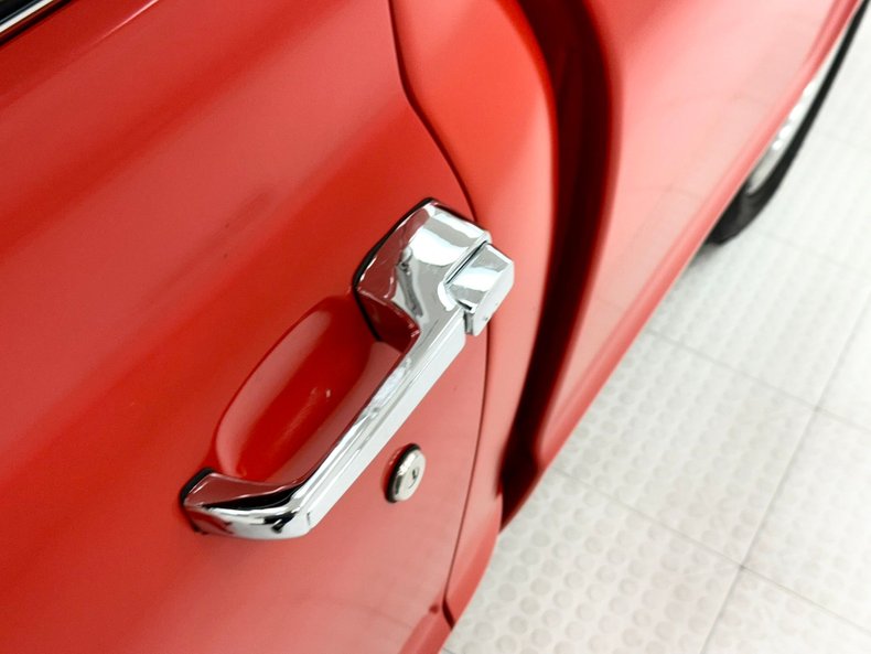 Chevrolet-C10-1972-Bright-Red-Black-29