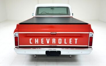 Chevrolet-C10-1972-Bright-Red-Black-3
