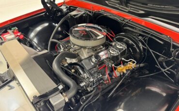 Chevrolet-C10-1972-Bright-Red-Black-36