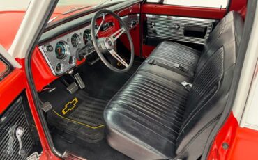 Chevrolet-C10-1972-Bright-Red-Black-44