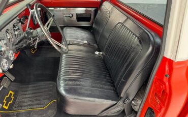 Chevrolet-C10-1972-Bright-Red-Black-45